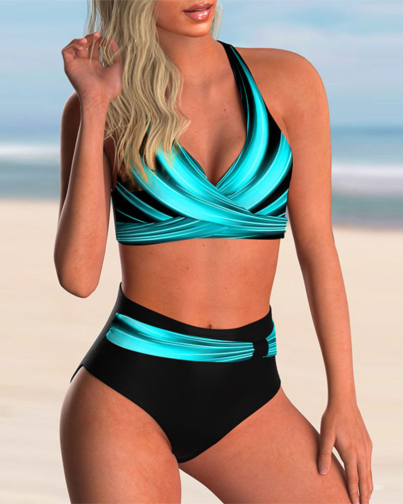 Nikie | Bikini-set met kruisdetail en print