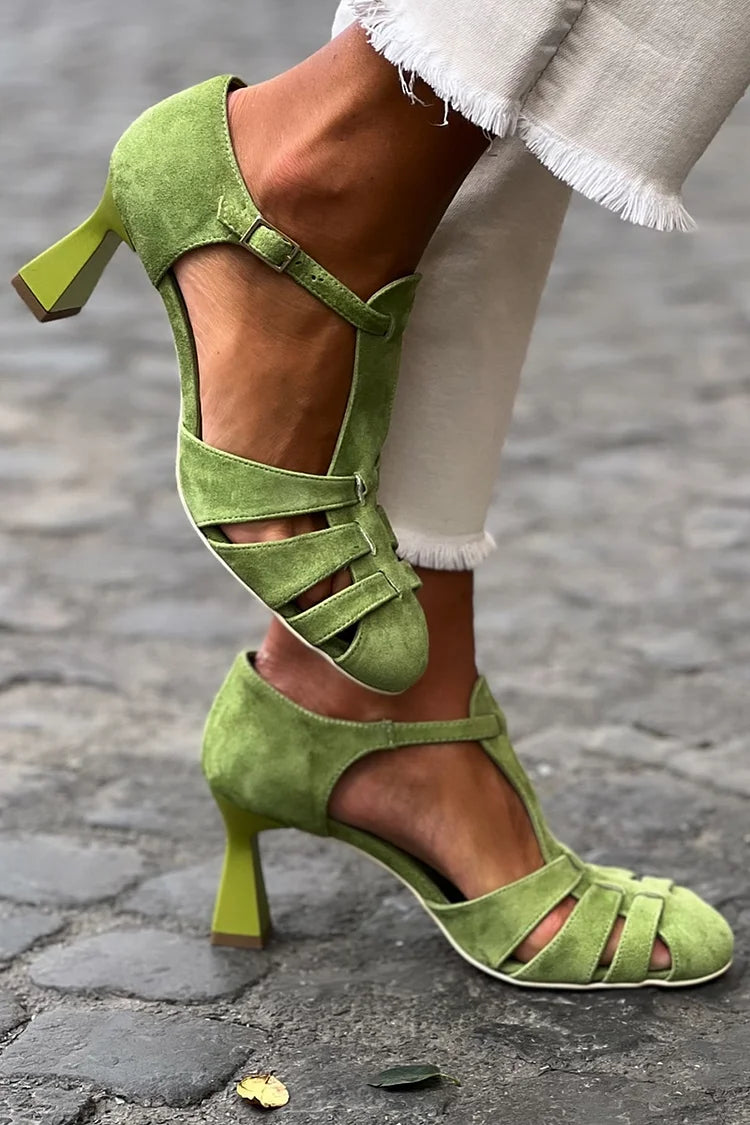 LIVIA | Elegante Sandalen met Middelhoge Hak en Kruisontwerp
