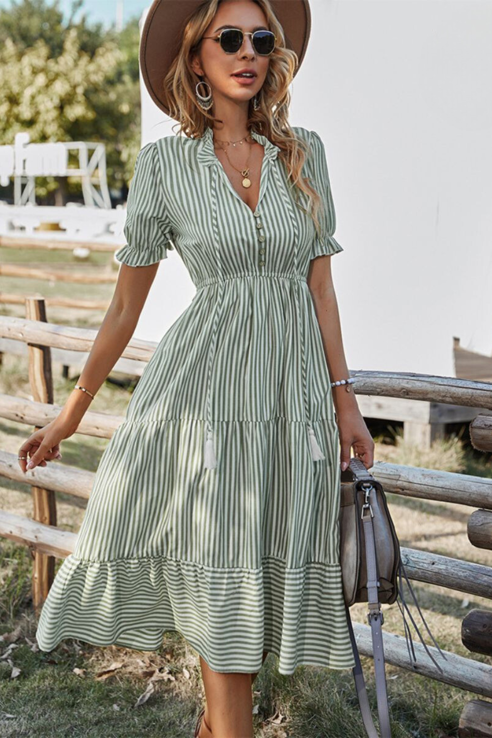 Lucia | Stijl Frizzante met Midi Jurk met Strepen en Franje