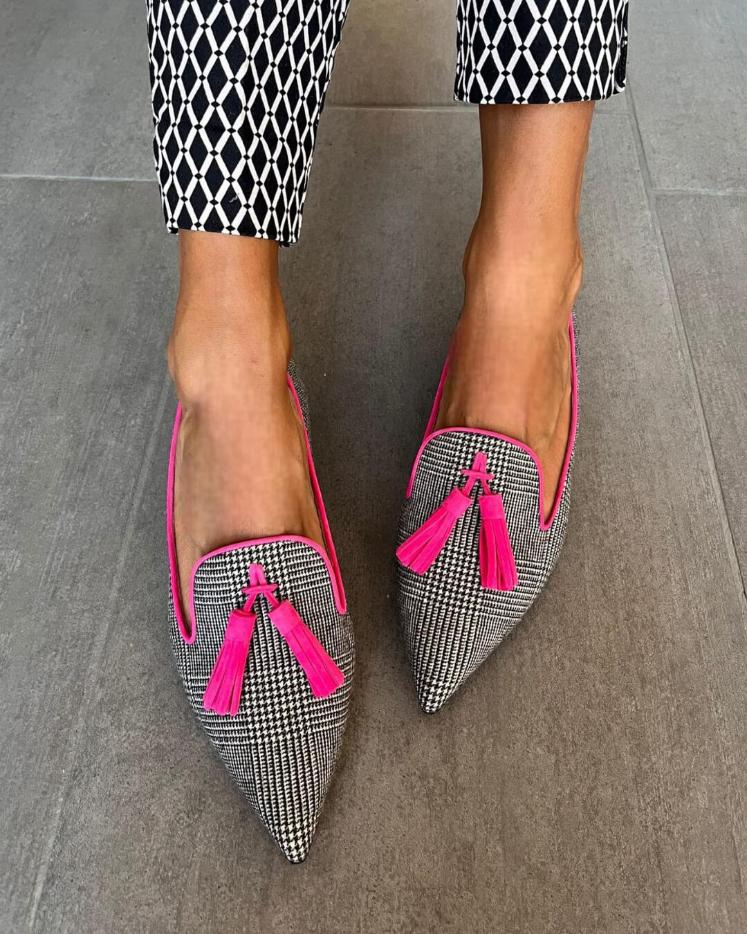 NADINE | Elegante puntige instappers met comfortabele kwastjes