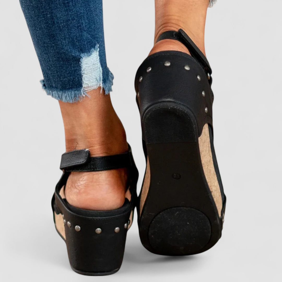 LW™ | Mocka Hakken Sandalen