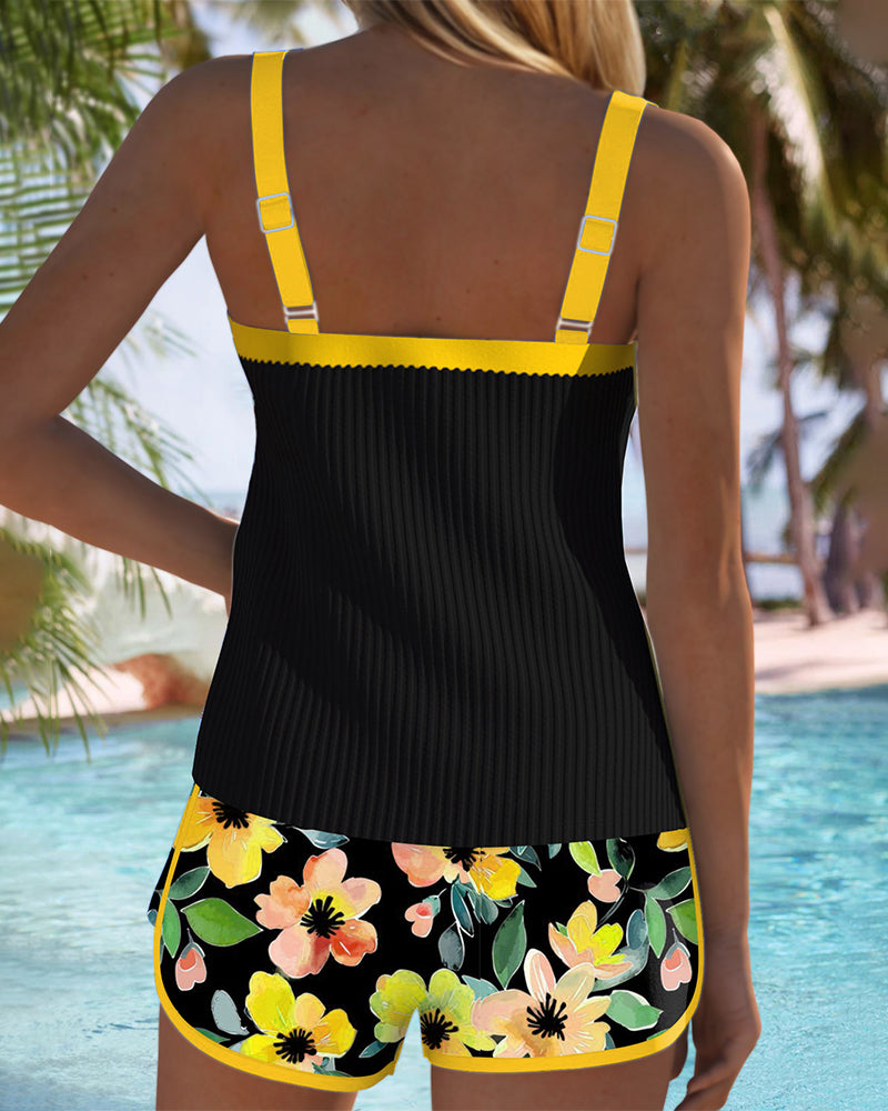 Lenny | Zwarte Bloemen Tankini met Strandshorts