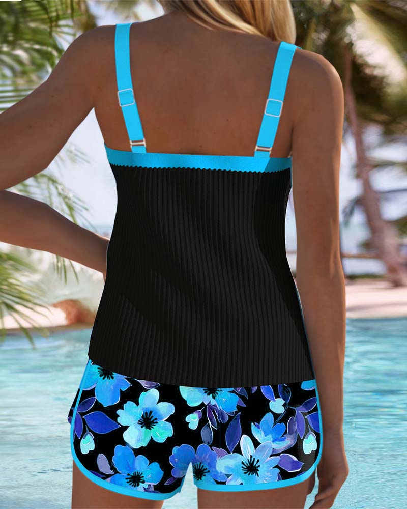 Lenny | Zwarte Bloemen Tankini met Strandshorts