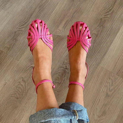 SOLE | Elegante platte gevlochten sandalen voor een verfijnde look
